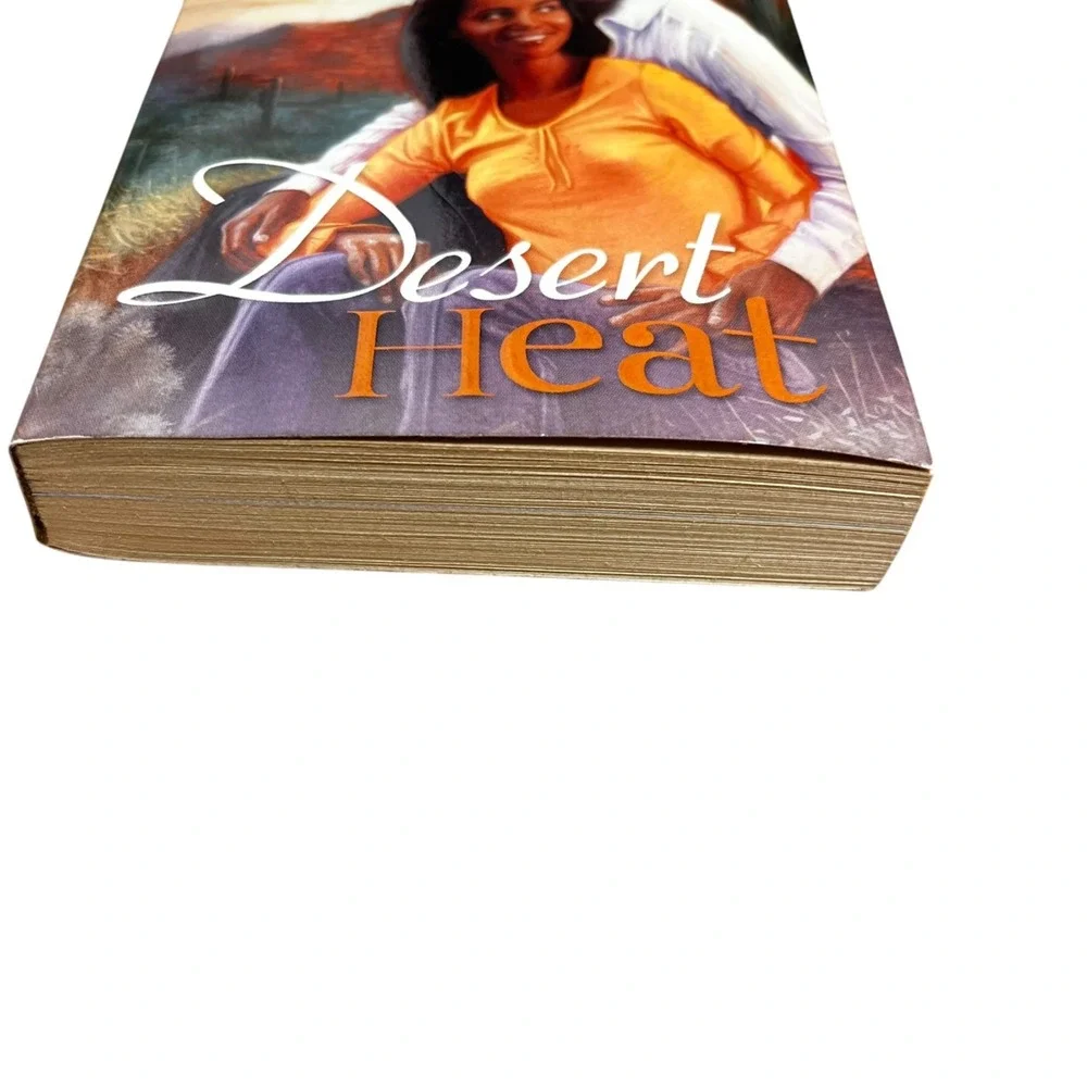 Desert Heat By Janice Sims 2003 Paperback Romance‎ Novel By BET Publications